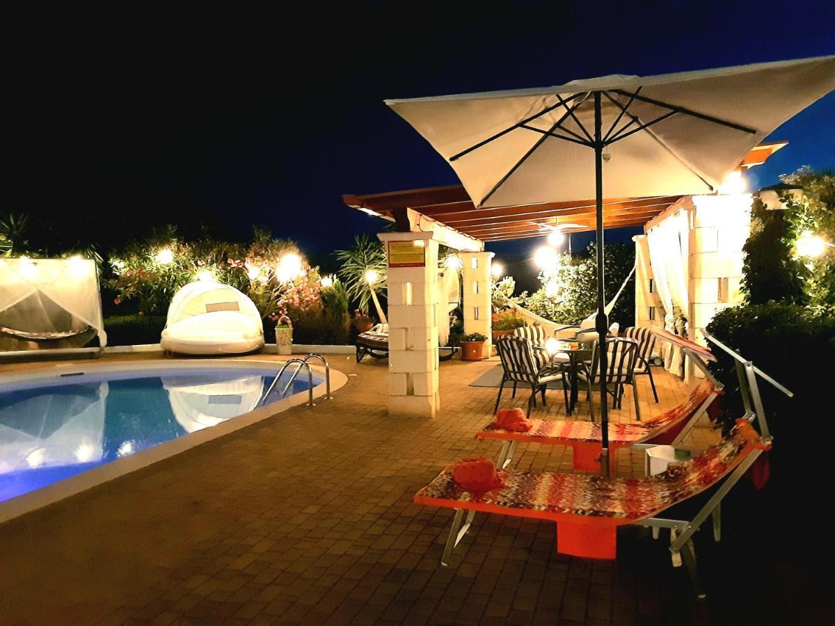 Mirella Charming Bed & Breakfast Alberobello Ngoại thất bức ảnh